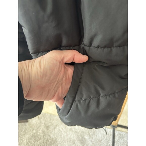 Forever 21 BLACK SHORT PUFFER JACKET, Y2K Black PufferCoat Size Large Forever 21 - Picture 8 of 9